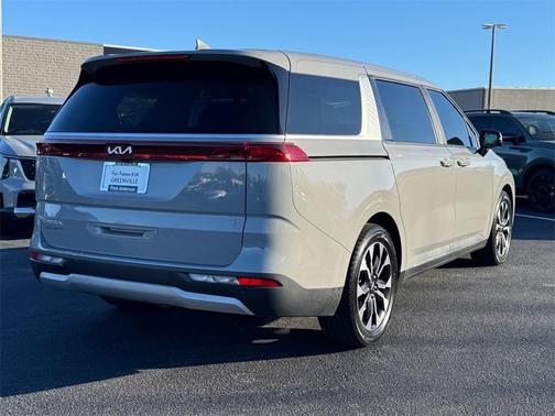 2023 Kia Carnival EX