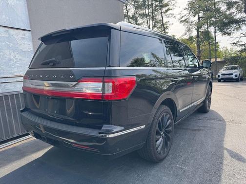 INFINITE BLACK 2021 Lincoln Navigator Reserve