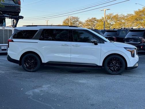 2026 Kia Carnival SX