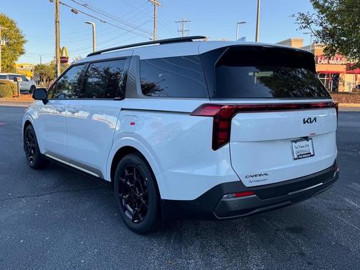 2026 Kia Carnival SX