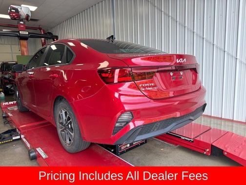 Currant Red 2024 Kia Forte LXS