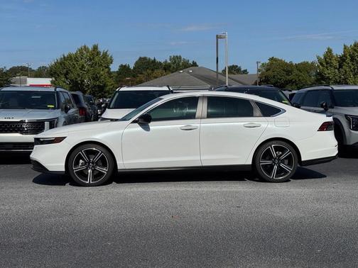 2024 Honda Accord Hybrid Base