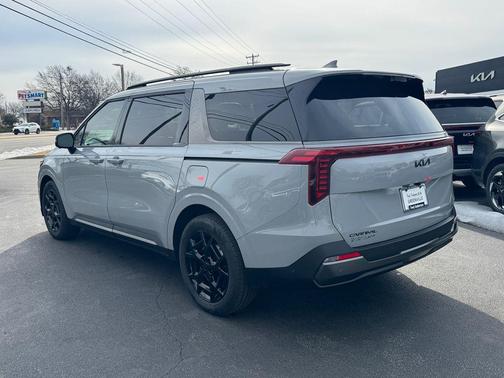 Ceramic Silver 2026 Kia Carnival Hybrid SX Prestige