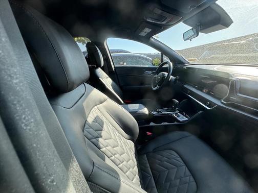 Gravity Gray 2023 Kia Sportage X-Line