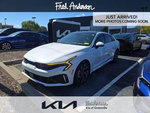 2025 Kia K5 EX