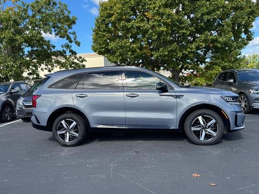 2023 Kia Sorento S