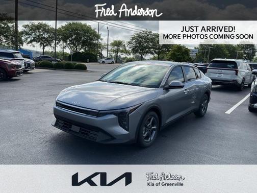2025 Kia K4 LXS