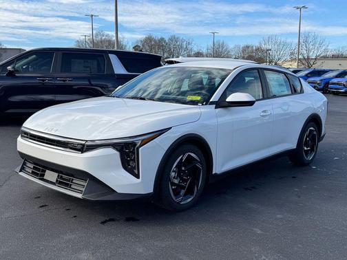 2026 Kia K4 EX