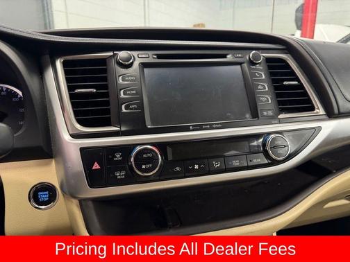 Midnight Black Metallic 2016 Toyota Highlander XLE