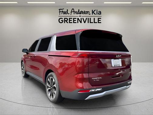 2024 Kia Carnival EX