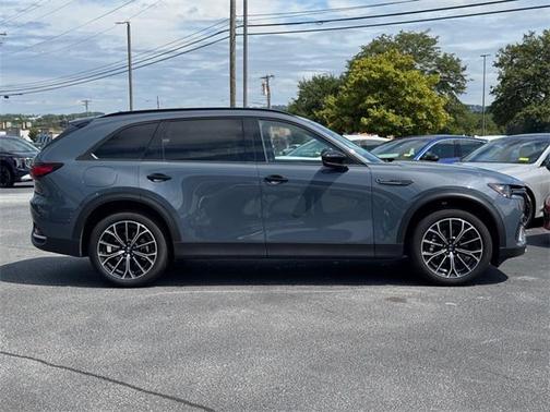 2025 Mazda CX-70 PHEV Premium Package