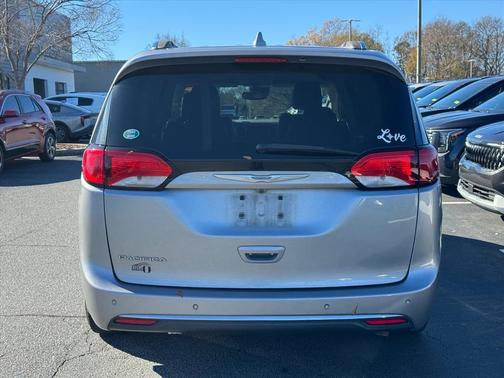 2018 Chrysler Pacifica Touring-L Plus