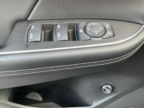 2022 Buick Envision FWD Preferred