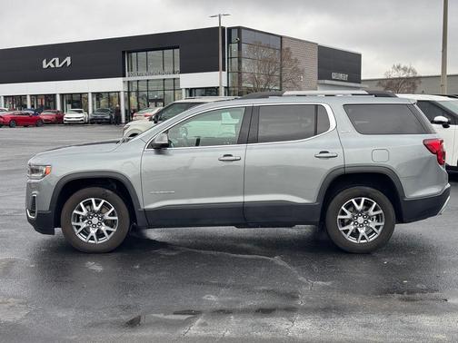 2023 GMC Acadia AWD SLT