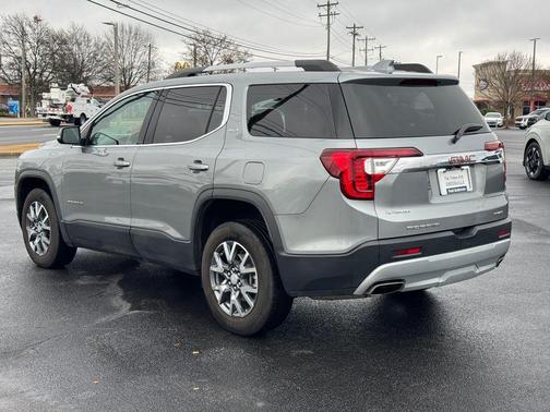 2023 GMC Acadia AWD SLT