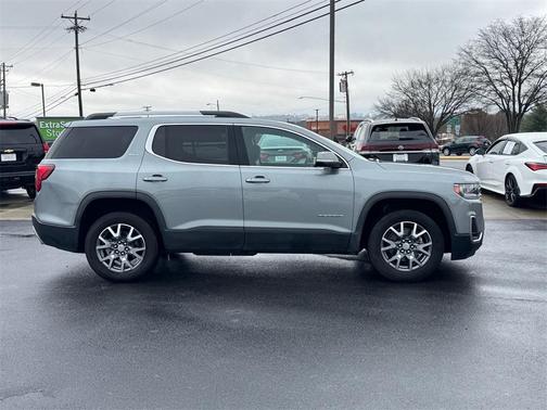 2023 GMC Acadia AWD SLT