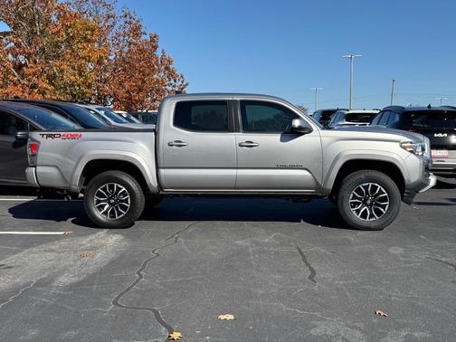 2020 Toyota Tacoma TRD Sport