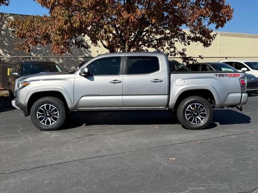 2020 Toyota Tacoma TRD Sport