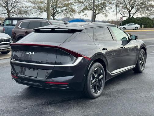 2025 Kia EV6 Wind