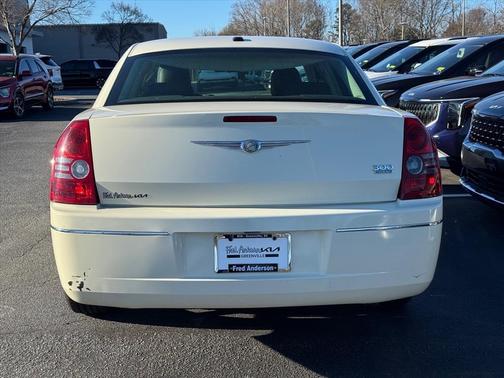 2010 Chrysler 300 Touring/Signature/Executive Series