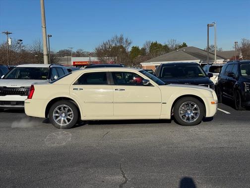 2010 Chrysler 300 Touring/Signature/Executive Series