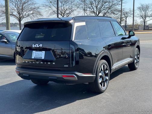 Ebony Black 2027 Kia Telluride S