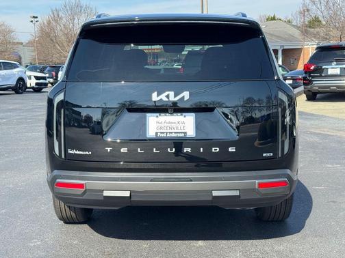 Ebony Black 2027 Kia Telluride S