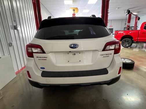 2017 Subaru Outback 2.5i