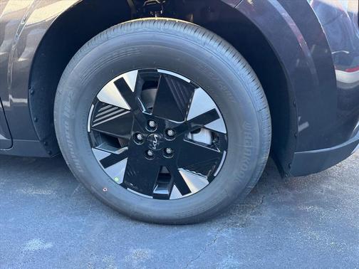 2026 Kia Carnival Hybrid LXS