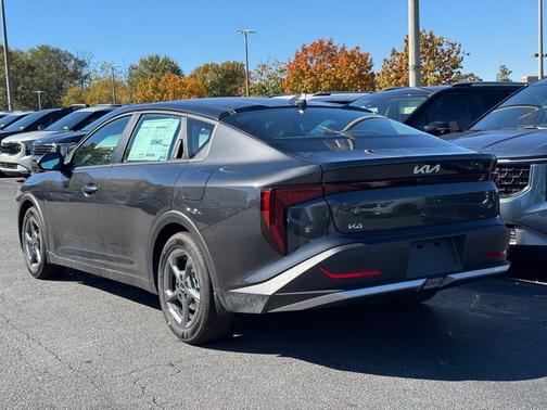 2025 Kia K4 LXS