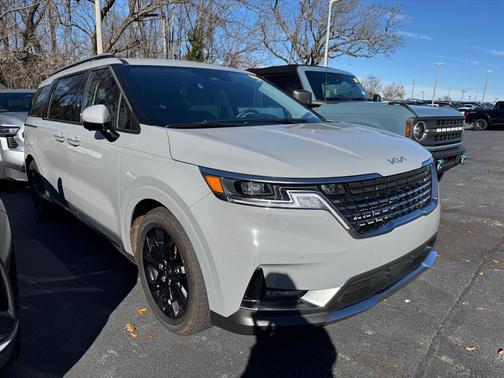 2024 Kia Carnival SX