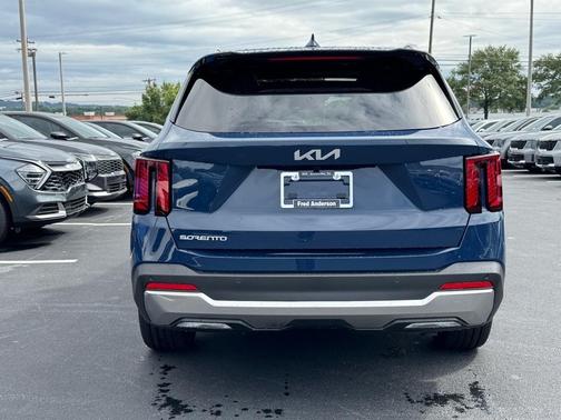 2025 Kia Sorento SX
