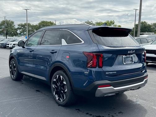 2025 Kia Sorento SX