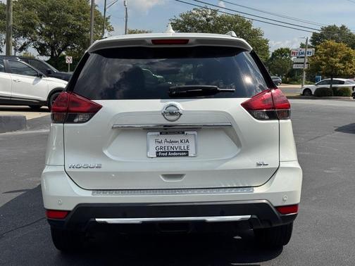 2020 Nissan Rogue SL