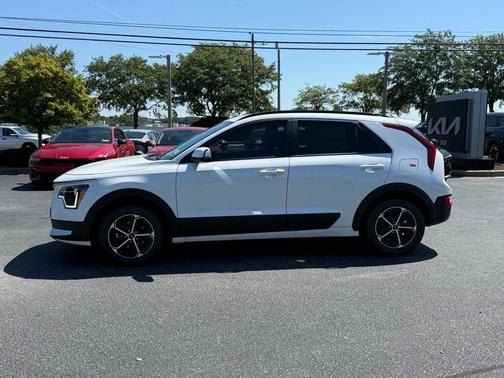 2025 Kia Niro EX