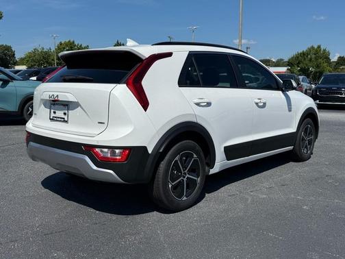 2025 Kia Niro EX