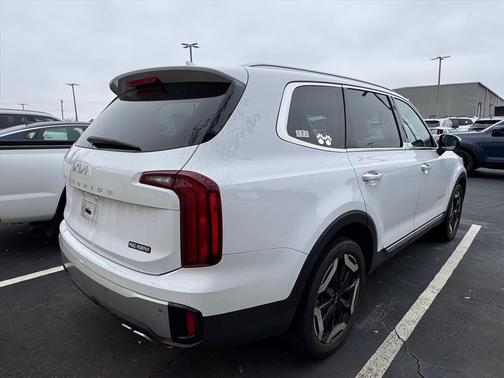 2023 Kia Telluride S