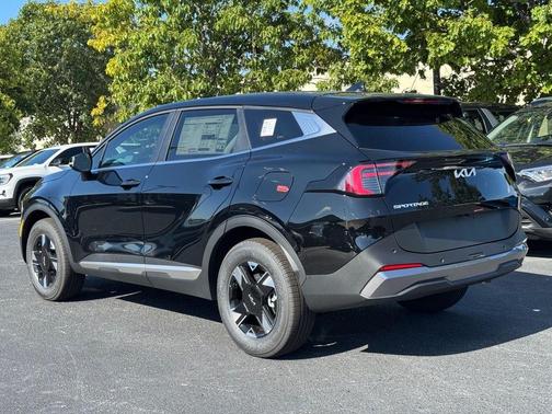 Ebony Black 2026 Kia Sportage LX