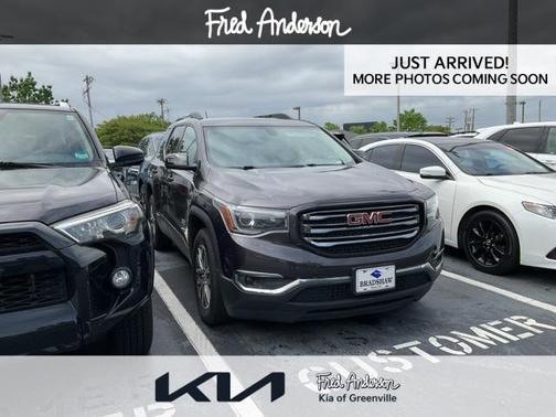 2017 GMC Acadia SLE-2