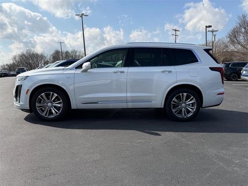 2023 Cadillac XT6 Premium Luxury FWD