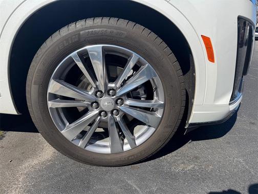 2023 Cadillac XT6 Premium Luxury FWD