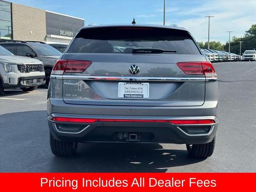 Platinum Gray Metallic 2023 Volkswagen Atlas Cross Sport 3.6L V6 SE w/Technology
