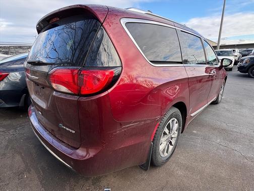 2020 Chrysler Pacifica Hybrid Touring L