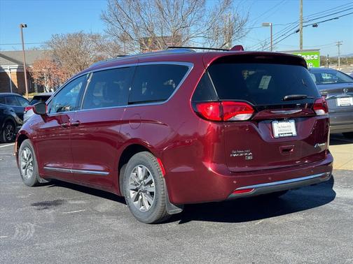 2020 Chrysler Pacifica Hybrid Touring L