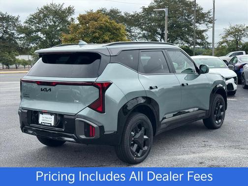 Iceberg Green 2027 Kia Seltos X-Line S