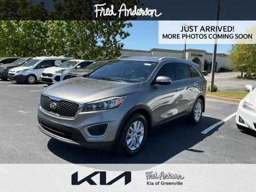 2017 Kia Sorento LX