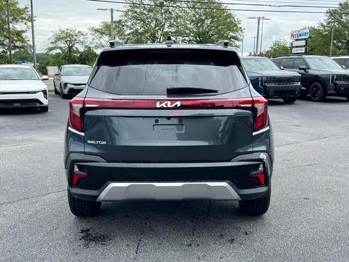 Gravity Gray 2026 Kia Seltos EX