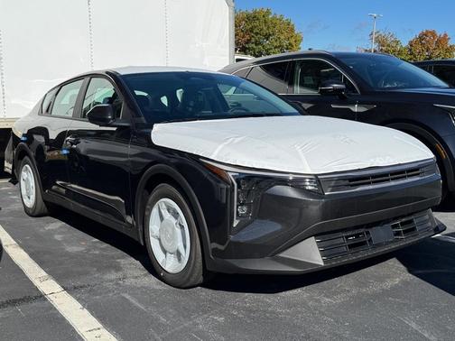 2025 Kia K4 LX