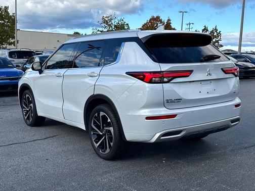 2023 Mitsubishi Outlander SEL 2.5 2WD