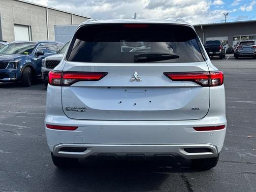 2023 Mitsubishi Outlander SEL 2.5 2WD